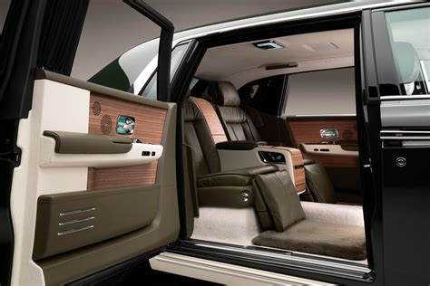 hermes phantom oribe interior.